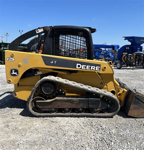 Used John Deere CT322 Skid Steers for Sale (9 listings)